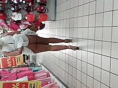 Đức Goo Các cô Gái kỳ lạ Hồng, chiếu phim heo cô bé Ass!