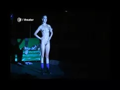 Nóng, tiệc tùng, phim sex trong rap chieu phim